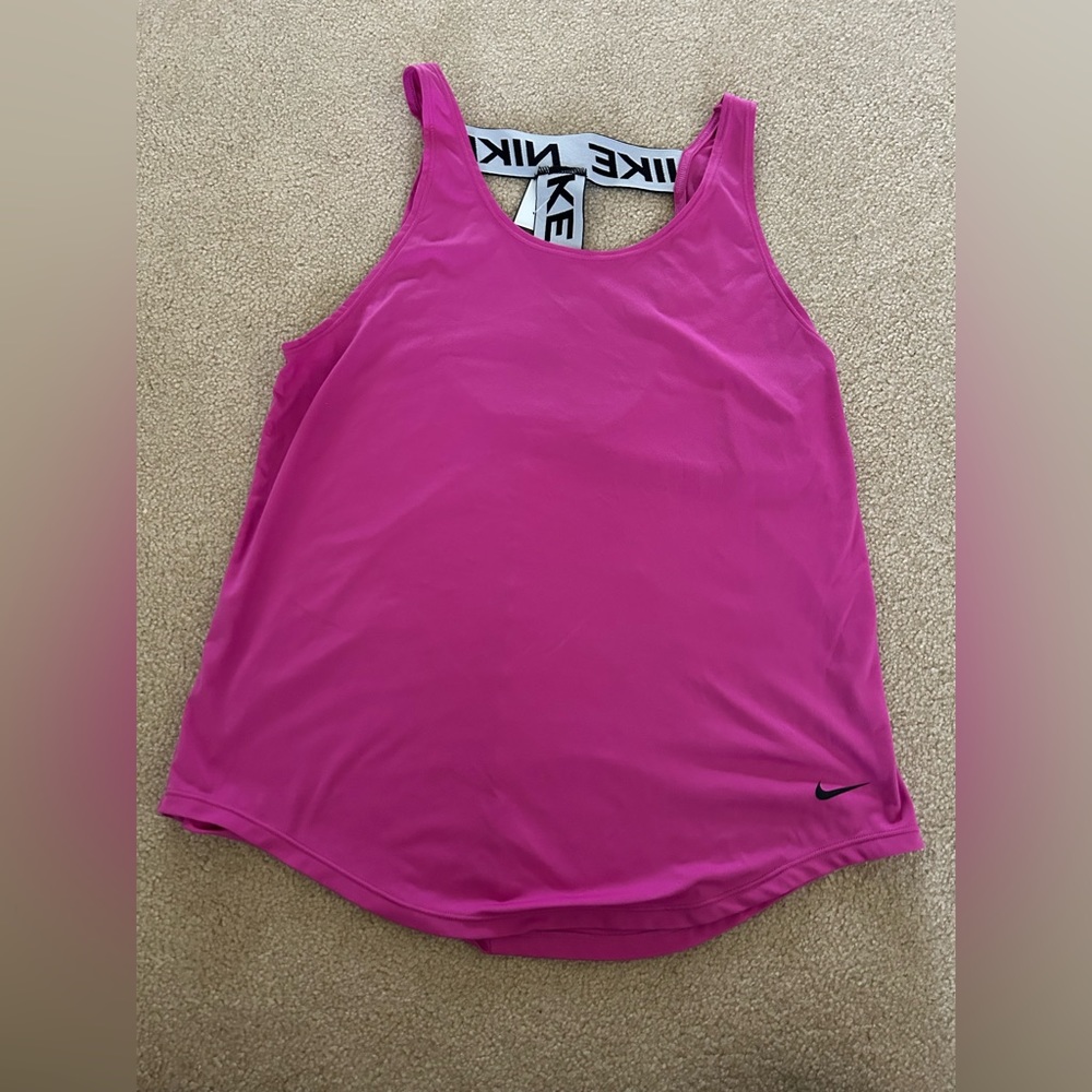 Women’s Nike Dri-fit pink tank